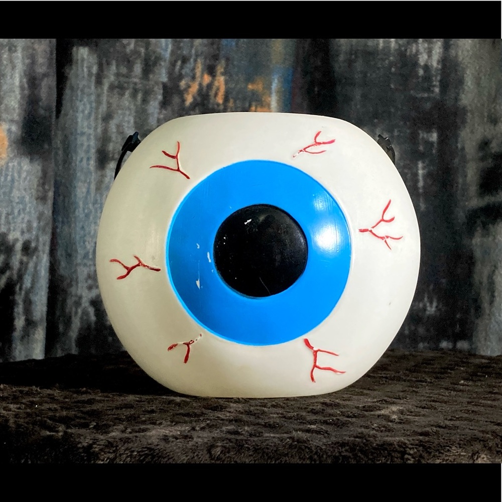 RARE Vintage Halloween Eye Eyeball Blow Mold Candy Pail Creepy Cute Decor - Picture 2 of 12
